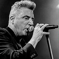 Loquillo, el sábado 27 de Octubre, en el Multiusos Sánchez Paraíso, a las 22:00 horas.