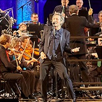 Miguel Ríos, el viernes 5 de Octubre, en el Multiusos Sánchez Paraíso, a las 21:00 horas.